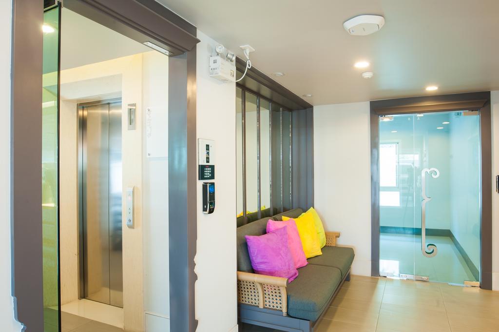 The Unique Condo Nimman Chiang Mai Esterno foto
